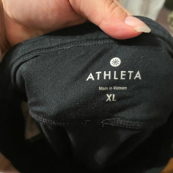 ATHLETA BE FREE KNICKER CROP LEGGINGS - Picture 4 of 7